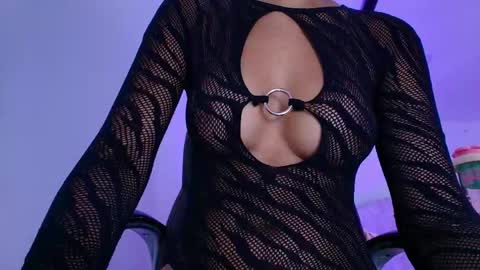 Snapshot of alicia_kyse chatting on May 27, 3:03 am Alicia Kyse online show from May 27, 3:03 am
