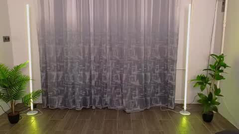 Snapshot of alicia_x_art chatting on February 8, 1:22 am Alicia Lici  online show from February 8, 1:22 am