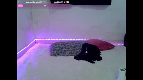 Snapshot of aliciaaxiom chatting on January 13, 4:18 am Alicia Axiom online show from January 13, 4:18 am