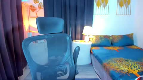 Snapshot of aliciacum chatting on October 1, 4:57 pm aliciacum online show from October 1, 4:57 pm