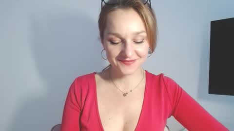 Alicia online show from February 19, 2:24 pm