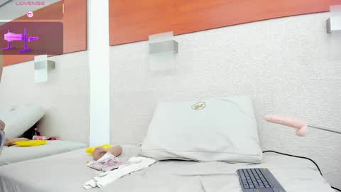 Snapshot of alicie_green chatting on January 29, 5:30 am im tutti online show from January 29, 5:30 am