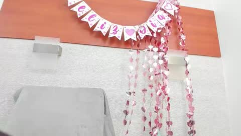 Snapshot of alicie_green chatting on February 11, 2:05 am im tutti online show from February 11, 2:05 am