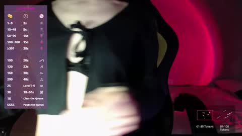 Mia online show from March 3, 4:46 pm