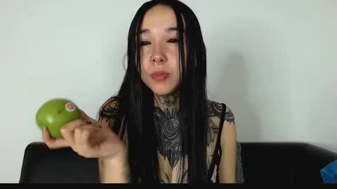    online show from April 8, 1:27 am