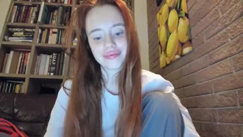 aliensi online show from February 19, 8:27 pm