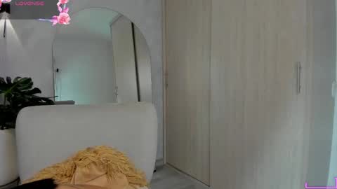 Ali  online show from April 13, 11:16 am