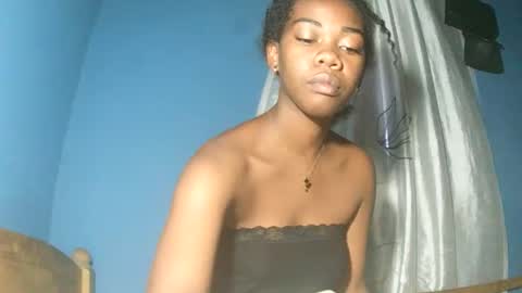 Snapshot of alihane21 chatting on February 4, 10:43 am alihane21 online show from February 4, 10:43 am