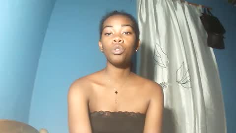 Snapshot of alihane21 chatting on February 11, 6:02 pm alihane21 online show from February 11, 6:02 pm