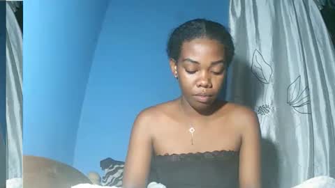 Snapshot of alihane21 chatting on February 13, 9:22 pm alihane21 online show from February 13, 9:22 pm