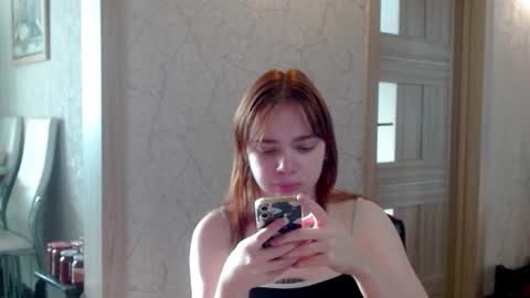 Snapshot of aliiice_stone chatting on September 10, 2:06 pm Alice online show from September 10, 2:06 pm