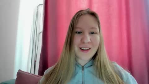 Snapshot of alika68 chatting on June 1, 1:02 pm alika68 online show from June 1, 1:02 pm