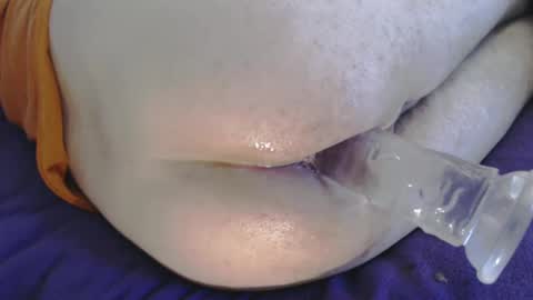 Snapshot of alilyangel chatting on February 23, 10:28 am Alily anal angel online show from February 23, 10:28 am