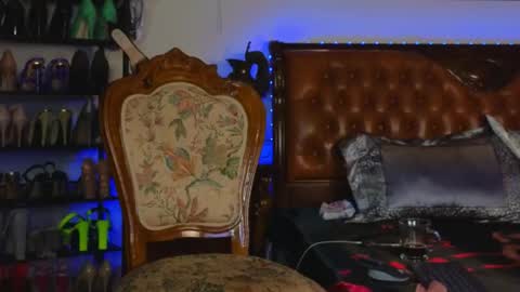 Alina online show from April 11, 6:45 pm