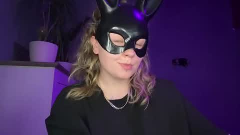 Snapshot of alinahotgirl chatting on July 3, 10:05 pm Alina online show from July 3, 10:05 pm