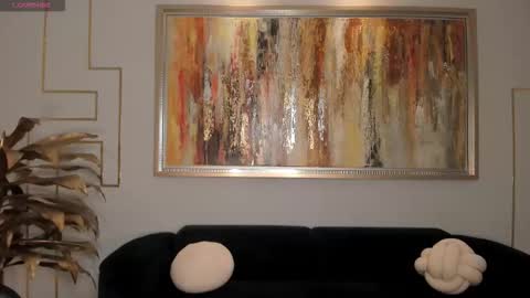 alinakravitz_ online show from November 4, 11:20 am