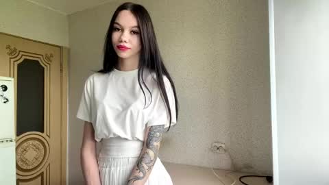 Mary online show from May 28, 11:18 am