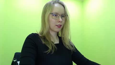 Snapshot of alinasei chatting on March 31, 5:35 pm alinasei online show from March 31, 5:35 pm