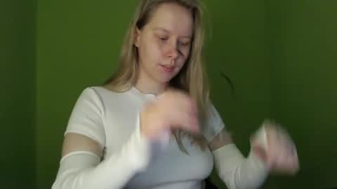 alinasei online show from June 18, 11:58 am