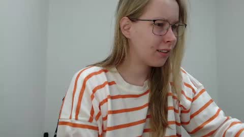 alinasei online show from July 23, 3:48 am