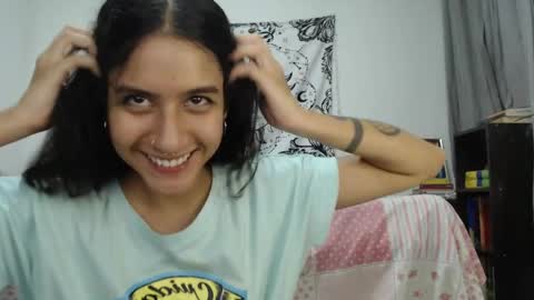 Snapshot of alinawoolf_ chatting on January 14, 2:29 am  Ali  online show from January 14, 2:29 am