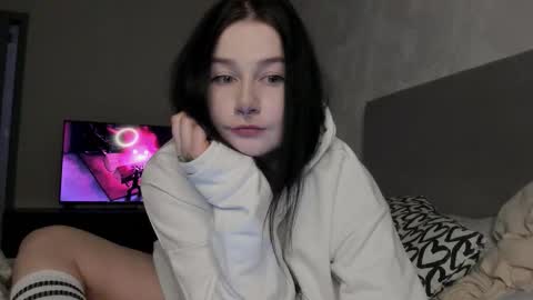 Aline Greeeen online show from March 18, 10:18 am