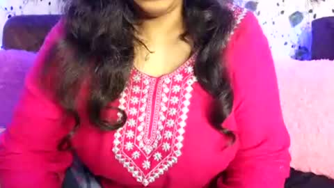 Alinna400 online show from May 26, 3:30 pm