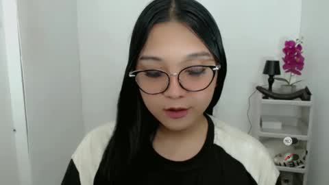 Shanti xhey online show from April 12, 4:12 pm