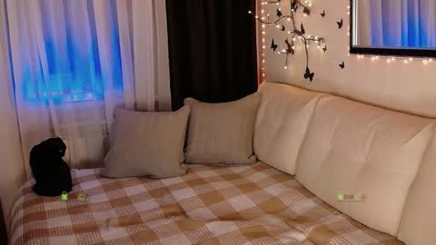 Snapshot of alisabo chatting on February 28, 2:01 am Alice online show from February 28, 2:01 am