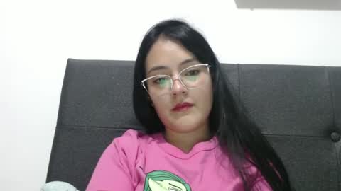 alisha_9997 online show from September 17, 11:50 pm
