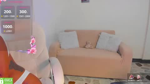  Ali online show from February 25, 8:09 pm