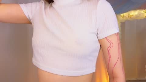 Snapshot of alisia_spinnet chatting on January 20, 1:21 pm Alisia online show from January 20, 1:21 pm