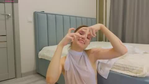 Snapshot of alisia_spinnet chatting on July 28, 6:20 pm Alisia online show from July 28, 6:20 pm