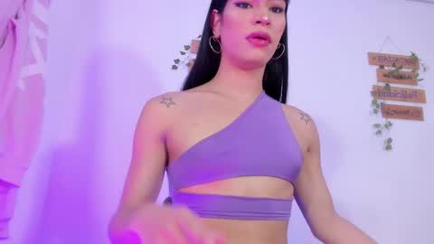 Alisia online show from February 24, 6:00 am