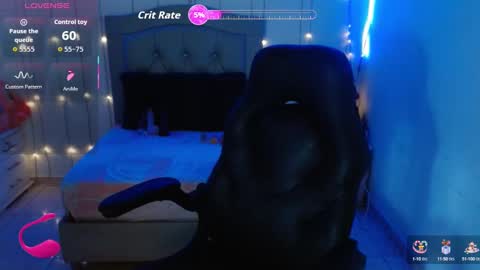 Snapshot of alison_girl22 chatting on September 25, 9:07 pm Alison online show from September 25, 9:07 pm