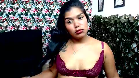 Snapshot of alisonn_hot chatting on January 14, 8:31 am ALISSON HOT online show from January 14, 8:31 am