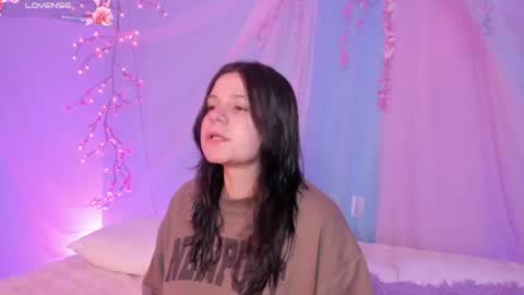 Mia online show from July 26, 3:47 am