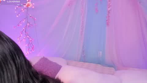 Mia online show from July 26, 9:11 pm