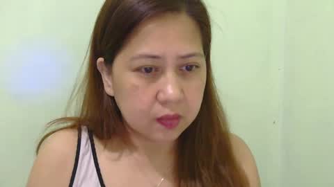 Snapshot of alissalove18 chatting on December 13, 8:09 am alissalove18 online show from December 13, 8:09 am