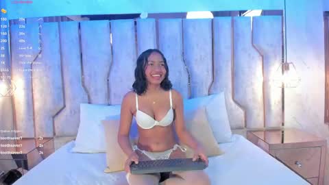 Snapshot of alisse_myers chatting on May 9, 3:23 am alisse_myers online show from May 9, 3:23 am