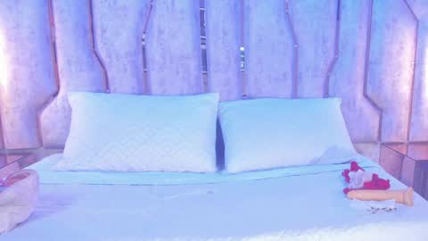 Snapshot of alisse_myers chatting on May 11, 3:12 am alisse_myers online show from May 11, 3:12 am
