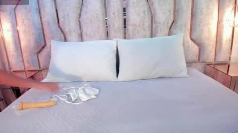 Snapshot of alisse_myers chatting on May 13, 3:04 am alisse_myers online show from May 13, 3:04 am