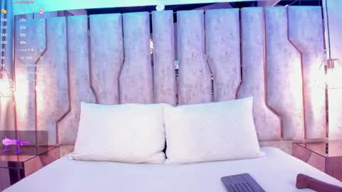 Snapshot of alisse_myers chatting on May 15, 3:13 am alisse_myers online show from May 15, 3:13 am