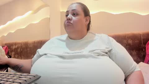 Snapshot of alisson_am chatting on June 28, 11:05 am Alisson online show from June 28, 11:05 am
