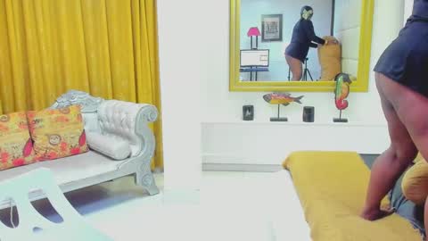 Snapshot of alisson_morrist chatting on December 13, 3:05 am alisson_morrist online show from December 13, 3:05 am