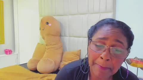 Snapshot of alisson_morrist chatting on December 18, 7:36 am alisson_morrist online show from December 18, 7:36 am