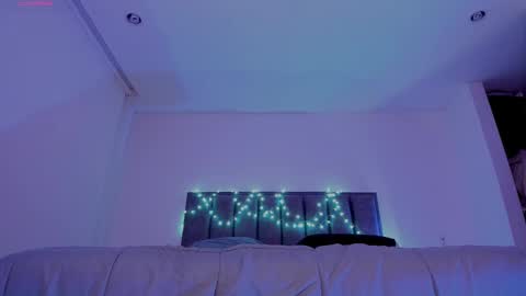    online show from November 8, 2:01 am