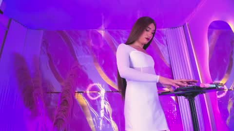 alisson_santiel online show from May 9, 7:41 pm