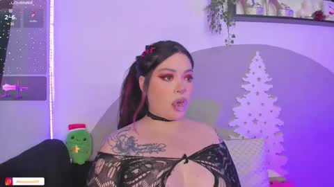 Snapshot of alissonpeach111 chatting on December 12, 10:13 am Alisson online show from December 12, 10:13 am