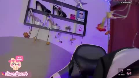 Snapshot of alissonpeach111 chatting on February 14, 2:18 am Alisson online show from February 14, 2:18 am